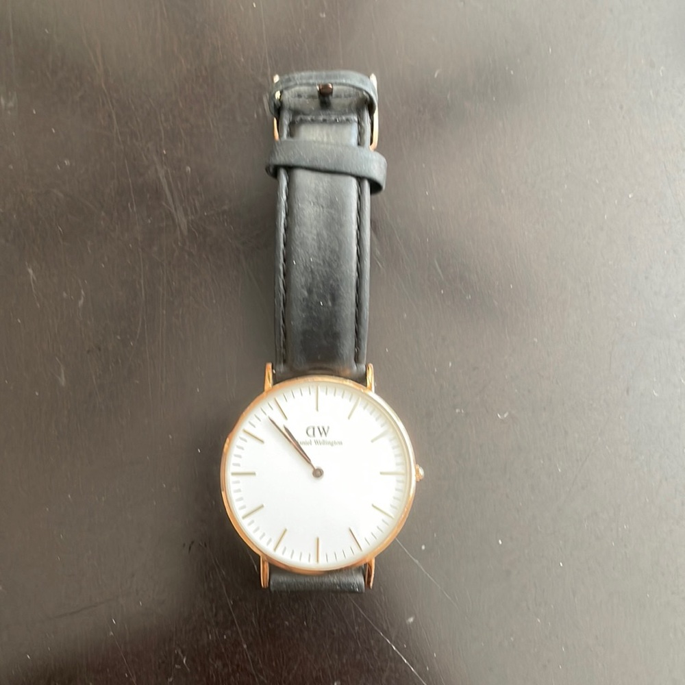 Daniel Wellington Watch - Black/Rose Gold
